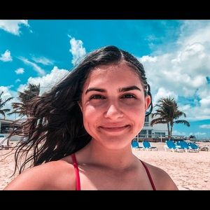 Meet your Posher, Bella